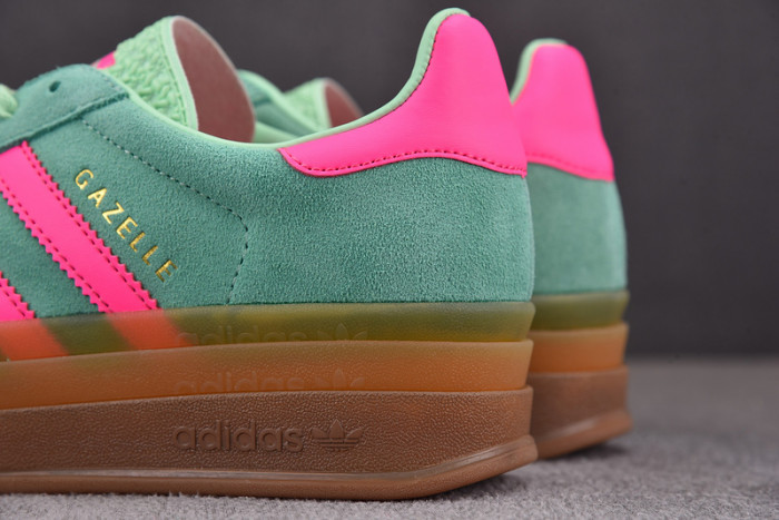 (Women) adidas Gazelle Bold 