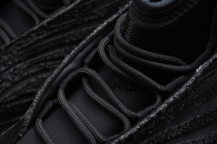 ADIDAS YEEZY BASKETBALL