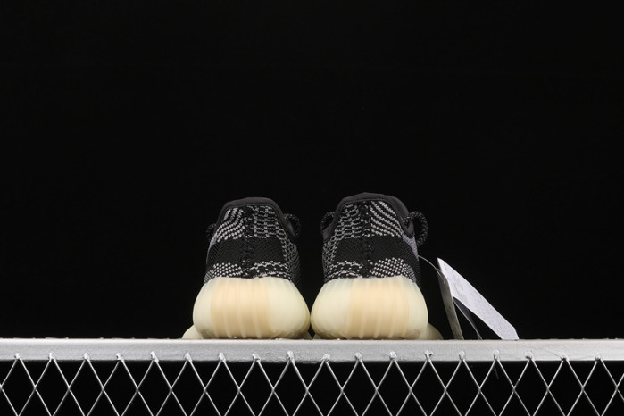 KIDS YEEZY SHOES
