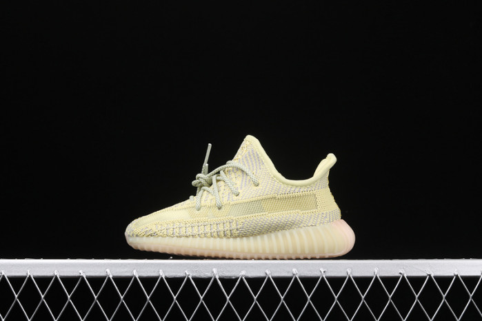 KIDS YEEZY SHOES