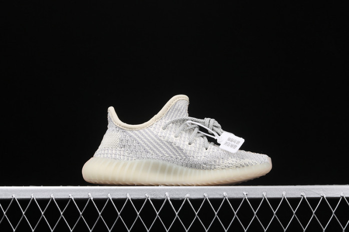 KIDS YEEZY SHOES