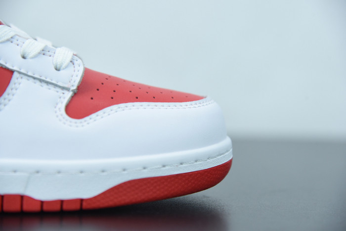 Nike SB Dunk Low “University Red DD1391-600
