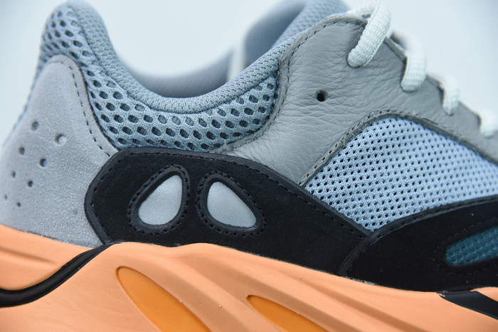 Adidas Yeezy Boost 700 V2 GW0296