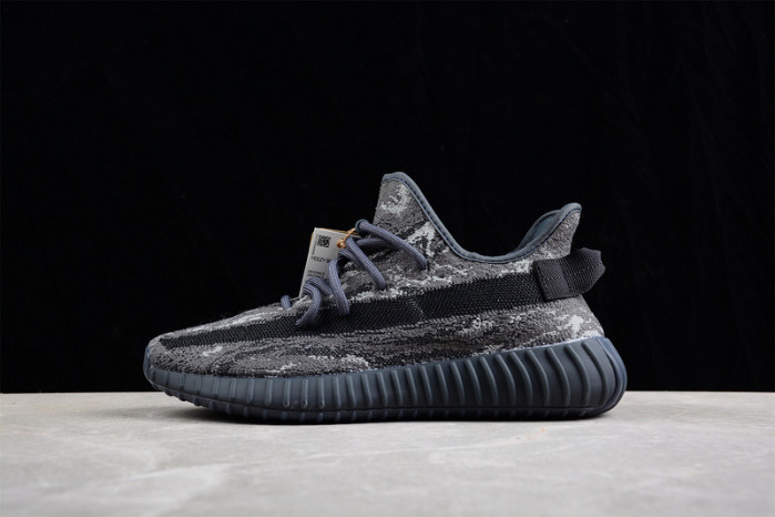 ADIDAS YEEZY BOOST 350 V2 ID4811