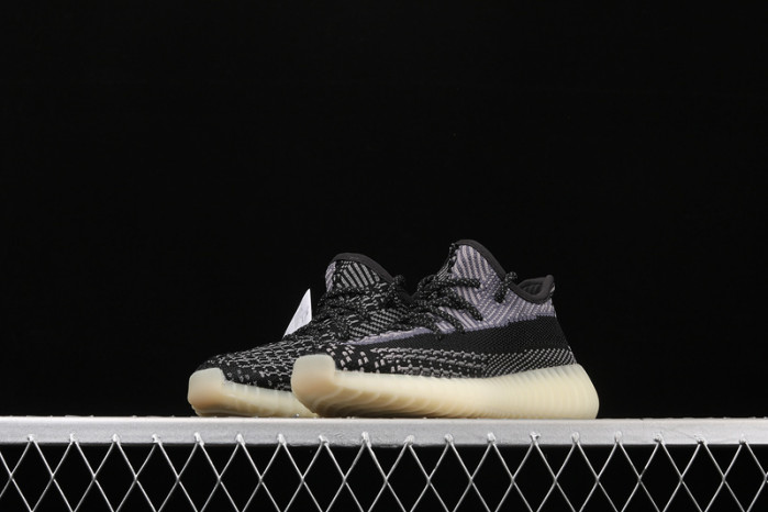 KIDS YEEZY SHOES