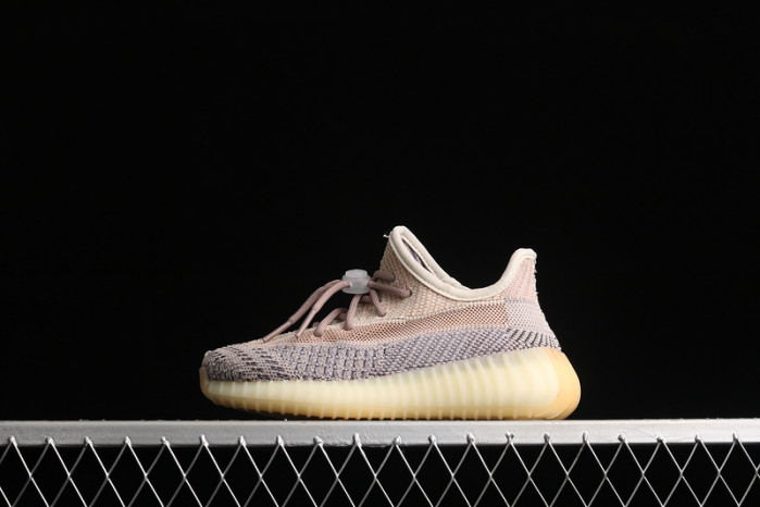 KIDS YEEZY SHOES