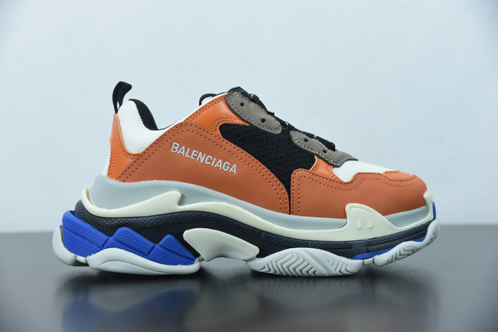 BALCIA Triple S Sneaker