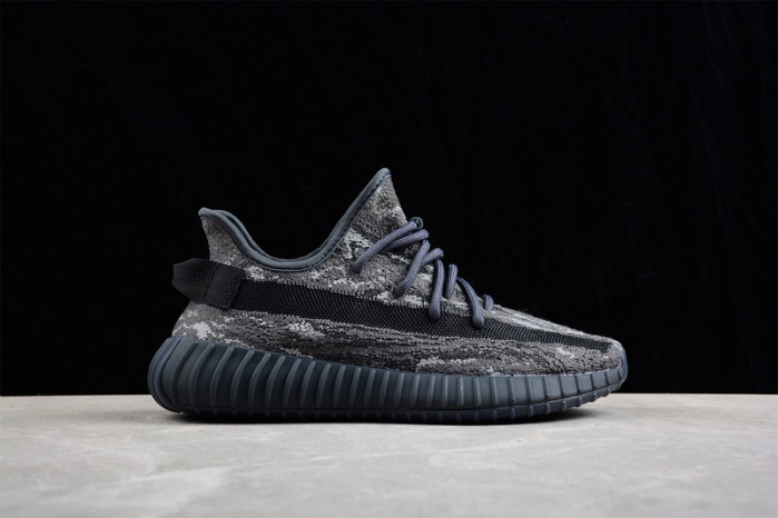 ADIDAS YEEZY BOOST 350 V2 ID4811