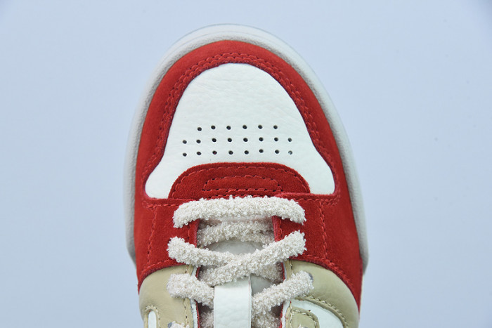 FENDI SNEAKERS
