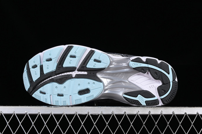 ASICS - GT-2160 Sneaker in Brick Dust - 1203A275-021