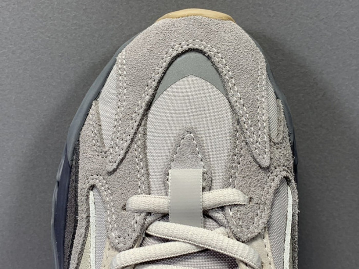 adidas Yeezy Boost 700 V2 