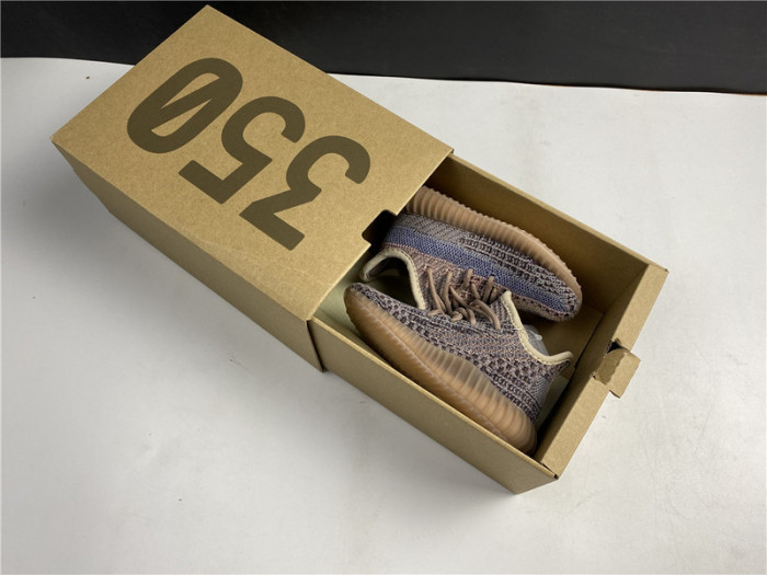 KIDS YEEZY SHOES