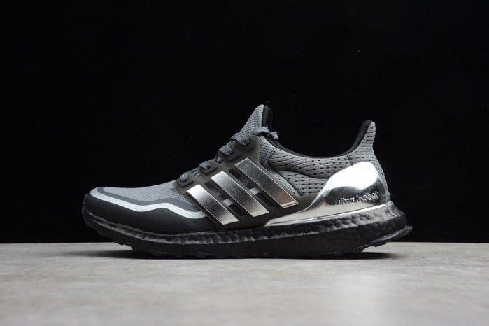 ADIDAS ULTRA BOOST “METALLIC SILVER” EG8103