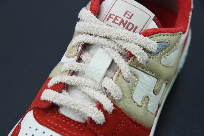 FENDI SNEAKERS
