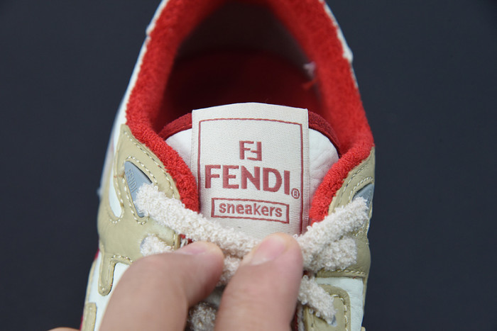 FENDI SNEAKERS