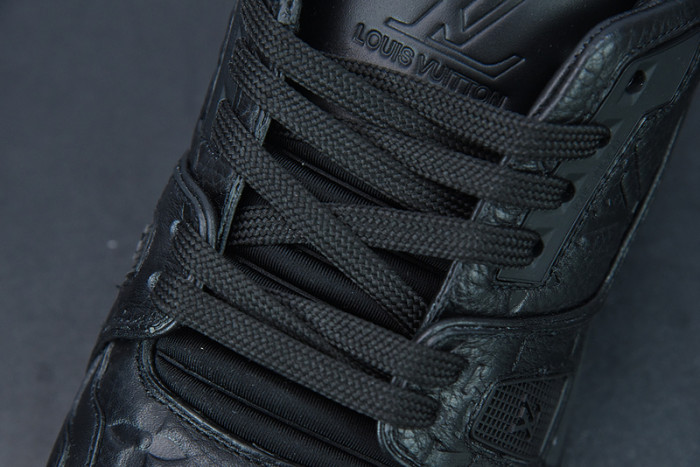 LUSV SNEAKERS