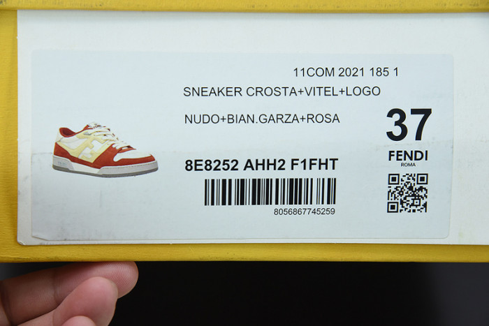 FENDI SNEAKERS
