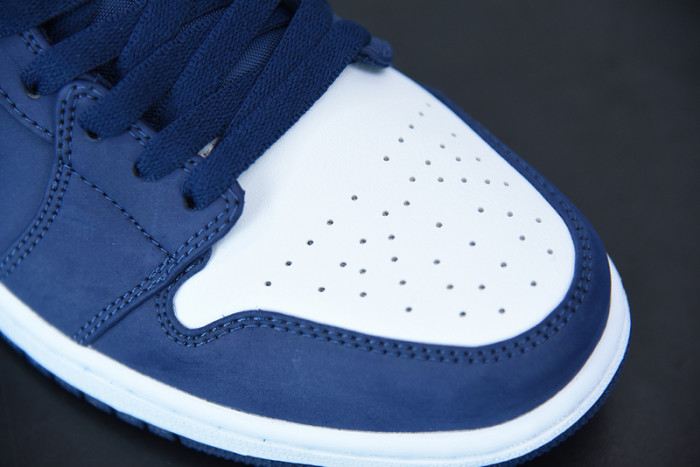 Air Jordan 1 Low 