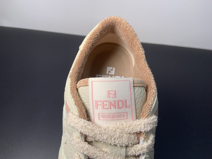 FENDI SNEAKERS