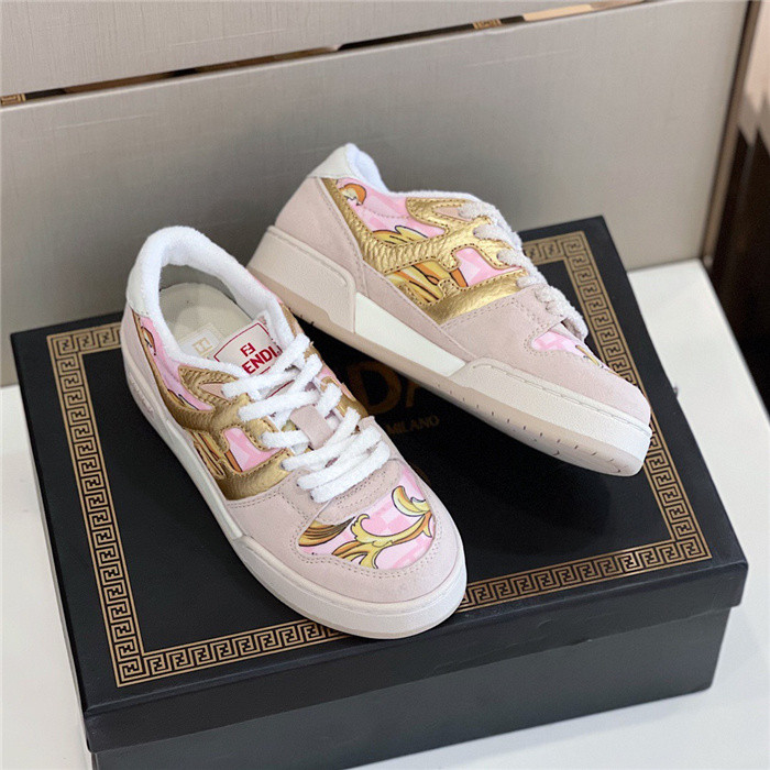 VRCE Sneaker