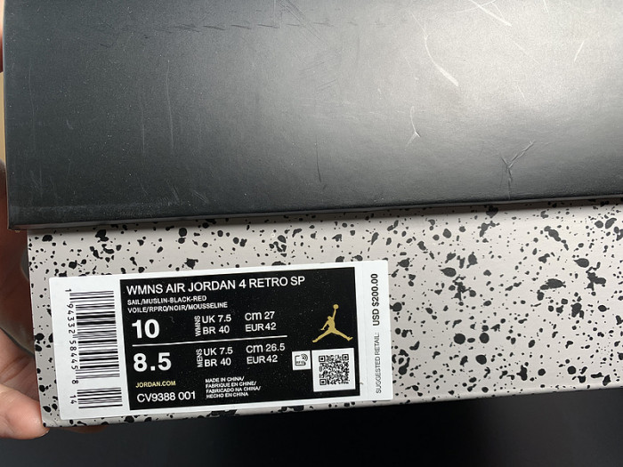 OFF-WHITE x Air Jordan 4 “Bred” CV9388-001