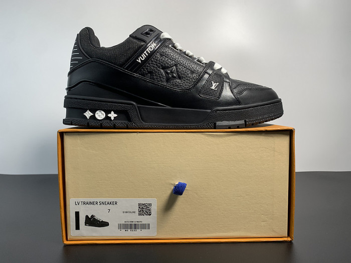 LUSV SNEAKERS