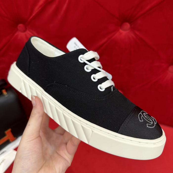 CHNL Sneaker