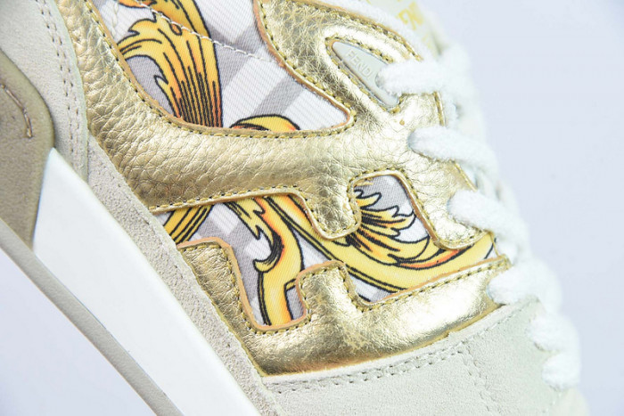 FENDI SNEAKERS