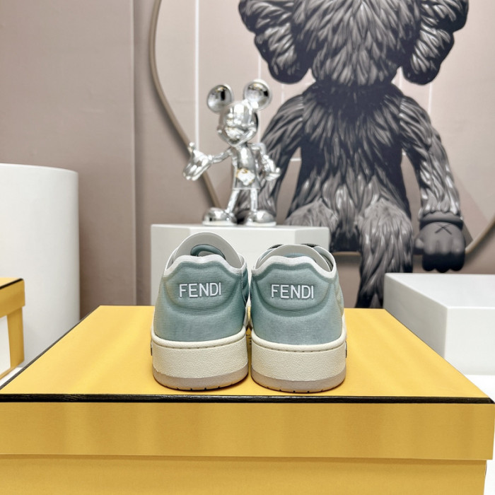 FENDI SNEAKERS