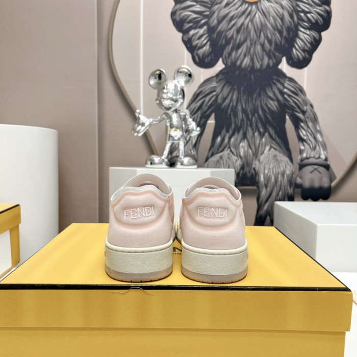FENDI SNEAKERS