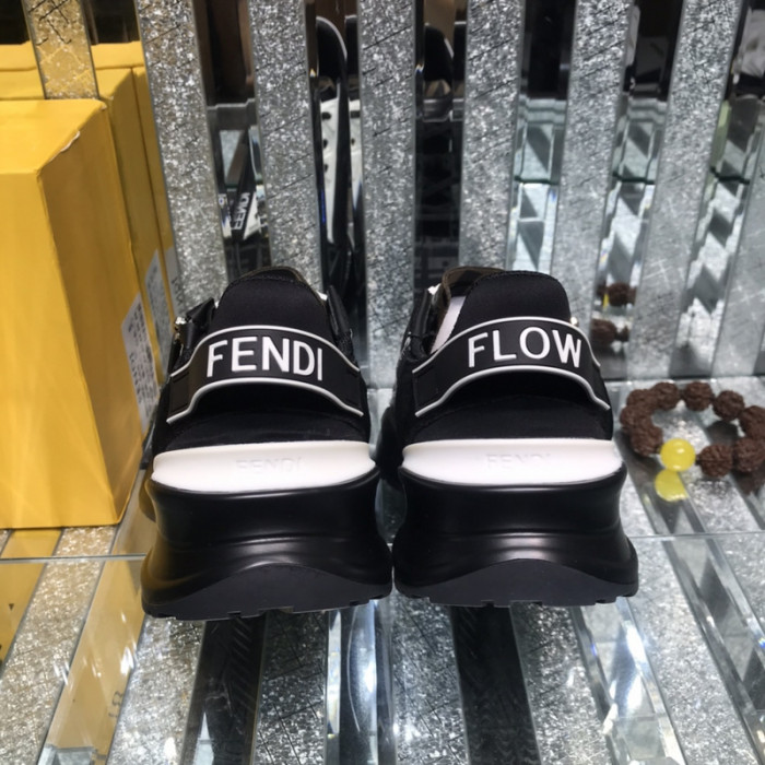 FENDI SNEAKERS