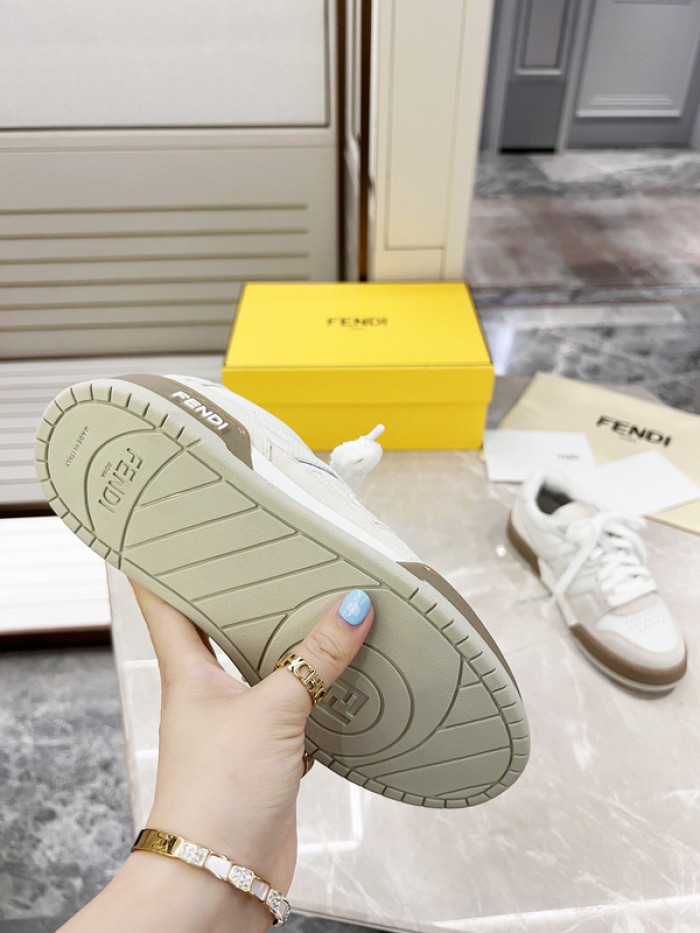 FENDI SNEAKERS