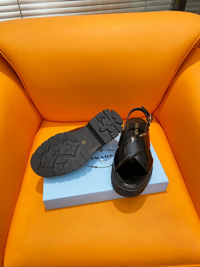 PRADA SLIDE