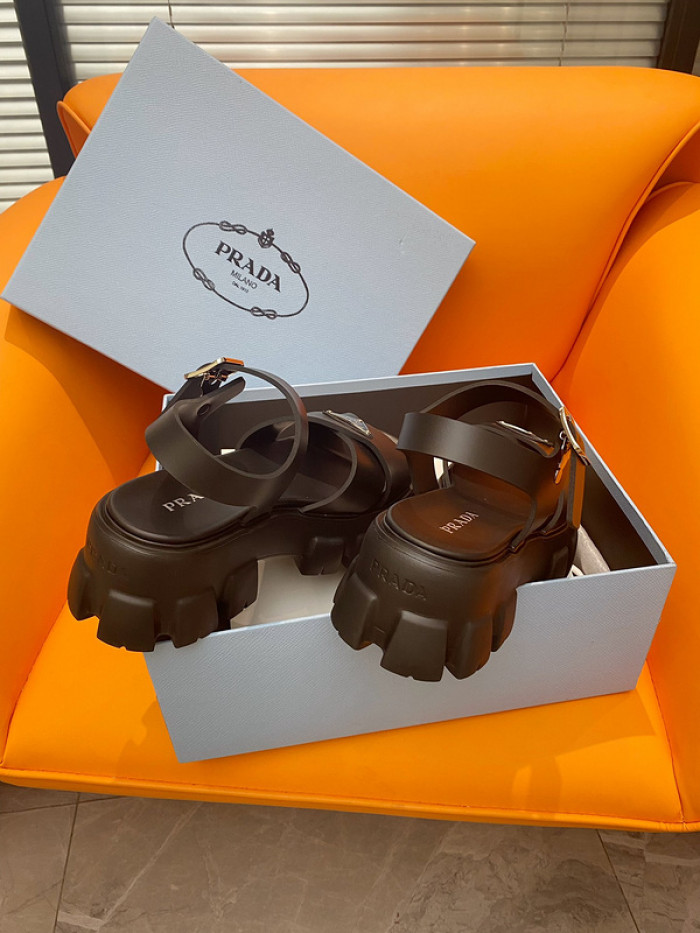 PRADA SLIDE