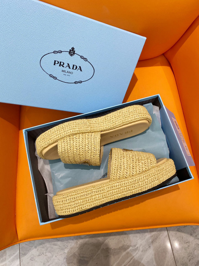 PRADA SLIDE