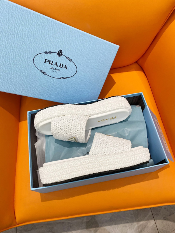 PRADA SLIDE