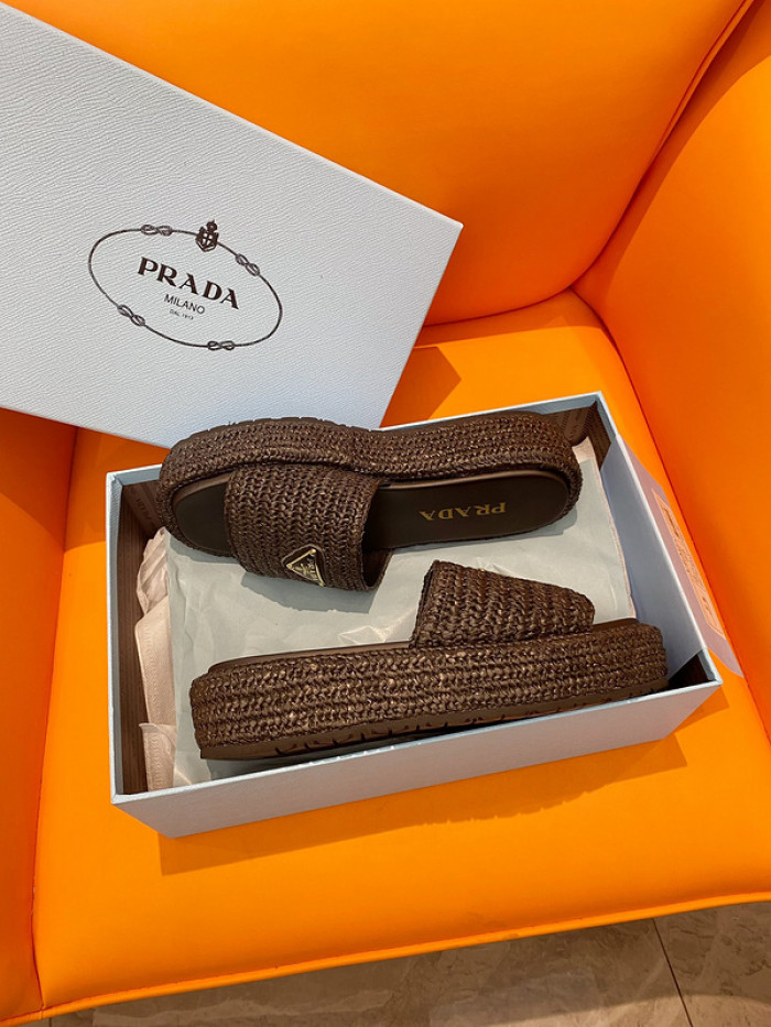 PRADA SLIDE
