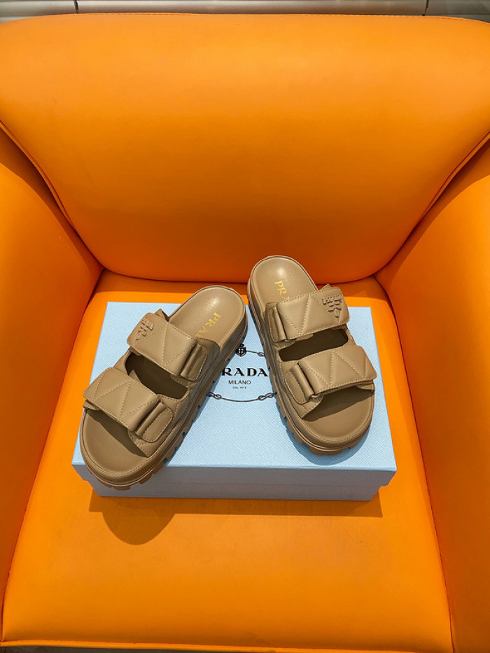 PRADA SLIDE