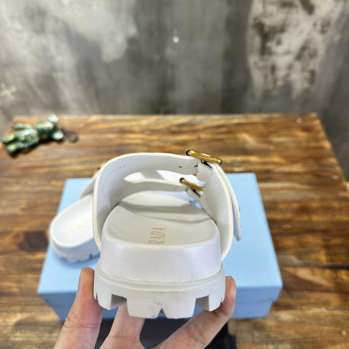 PRADA SLIDE