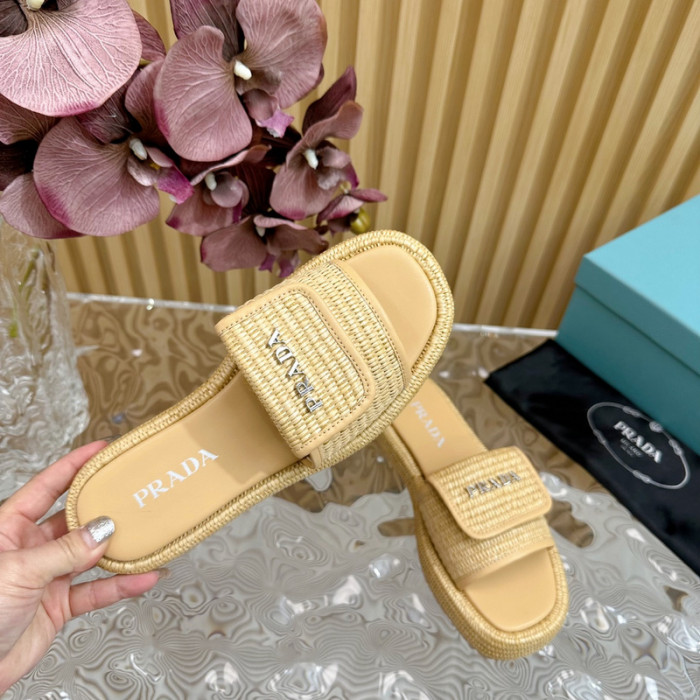 PRADA SLIDE