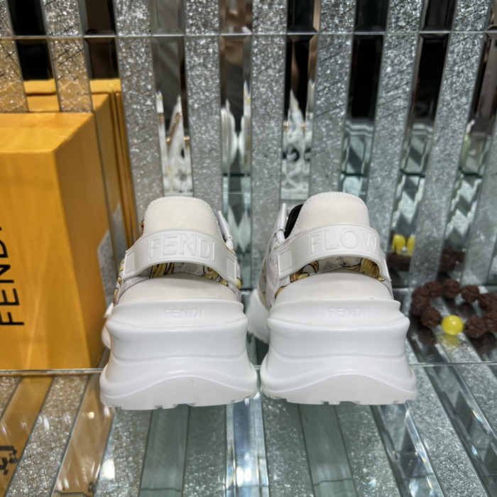 FENDI SNEAKERS