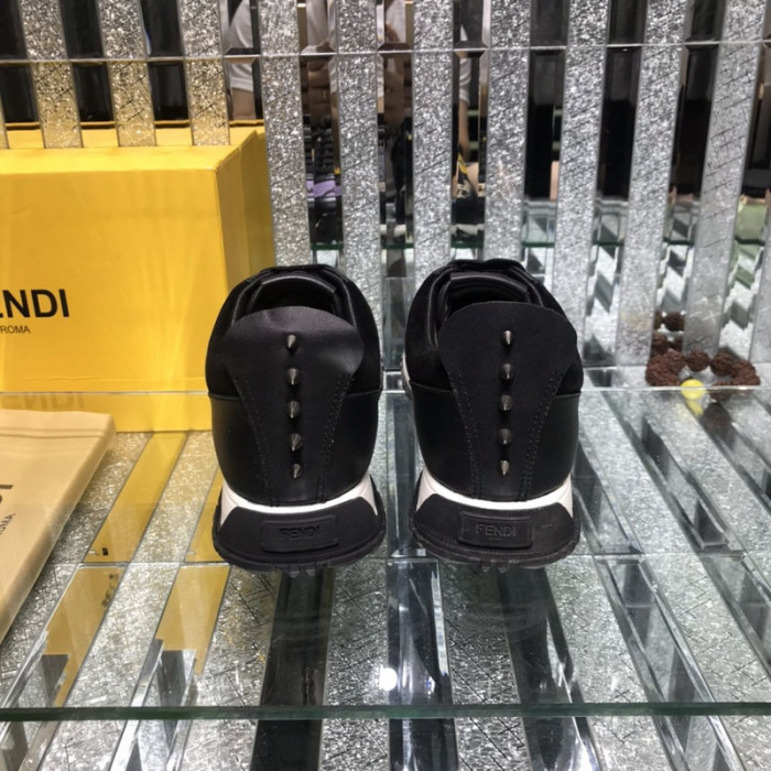 FENDI SNEAKERS