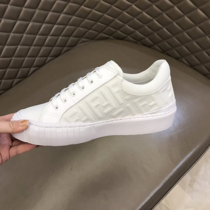 FENDI SNEAKERS