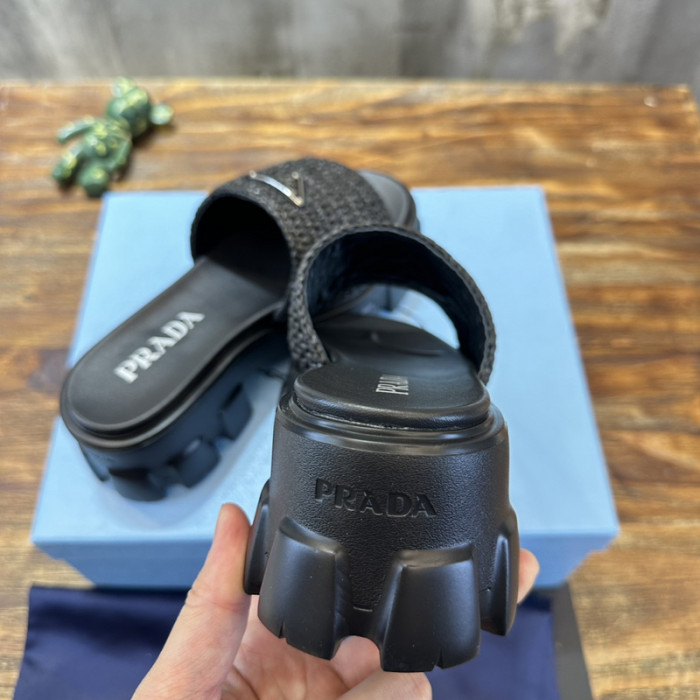 PRADA SLIDE