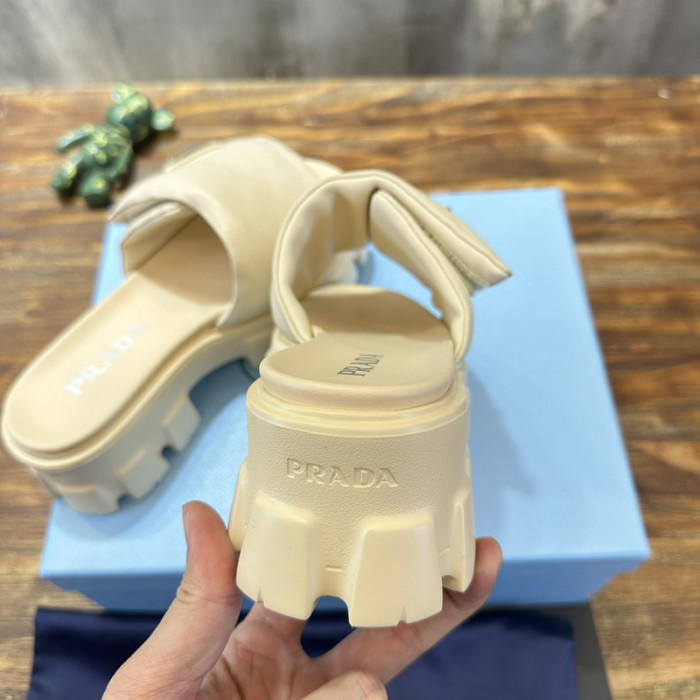 PRADA SLIDE