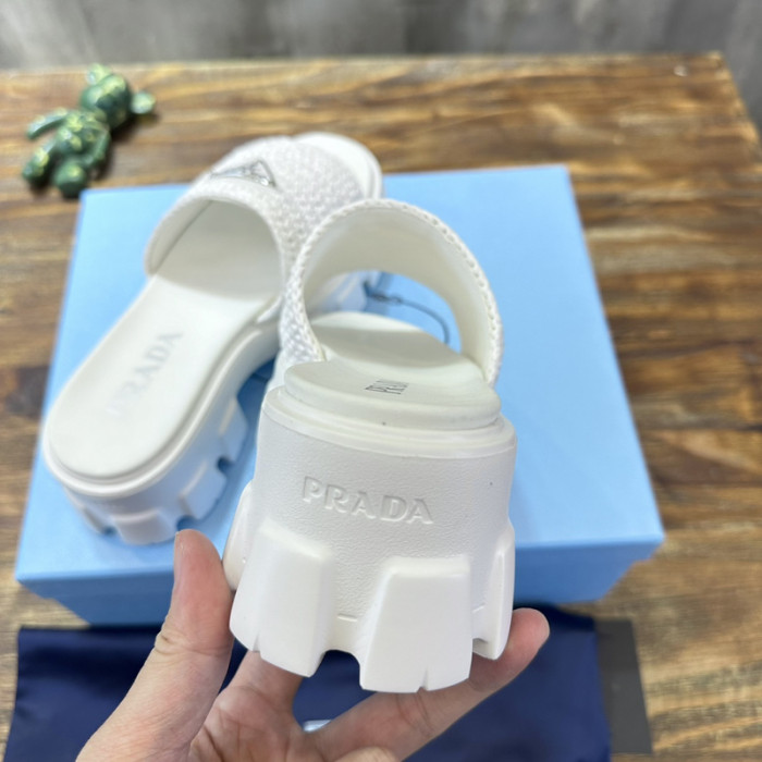 PRADA SLIDE