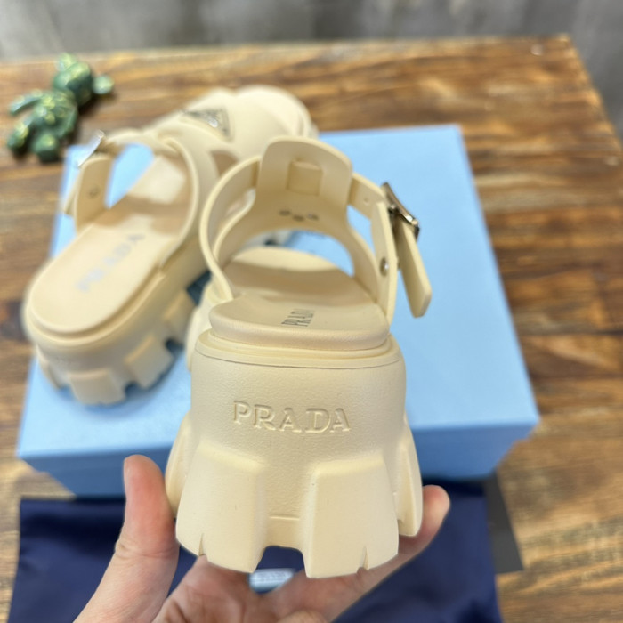 PRADA SLIDE