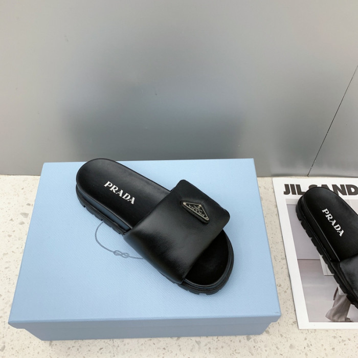 PRADA SLIDE