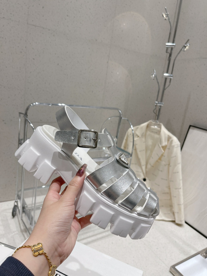 PRADA SLIDE