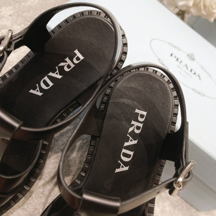 PRADA SLIDE